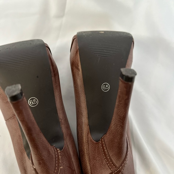 Vintage GUESS pumps - Picture 7 of 7